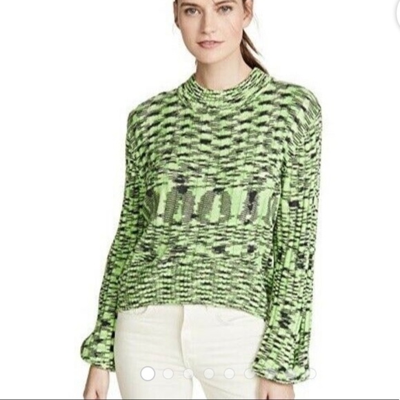 BlankNYC Women's Green The Clash Crew
Neck Balloon Sleeves Sweater - Picture 2 of 16